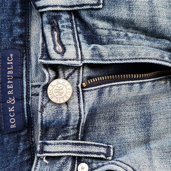 Distressed Blue Jeans with Bird Embroidery, Like New, Size 8M - Picture 4 of 8